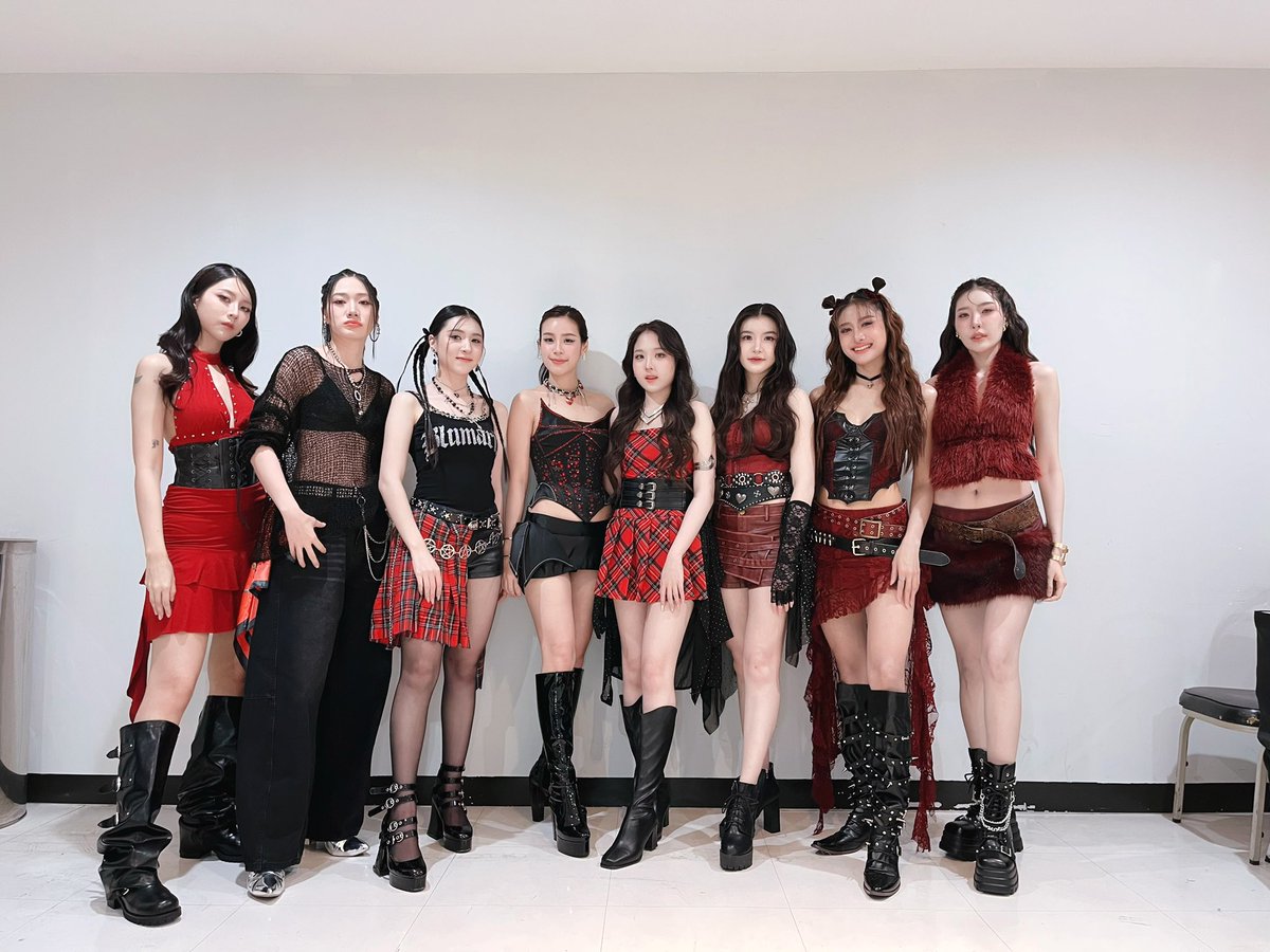 In The 8ight official tweet media
