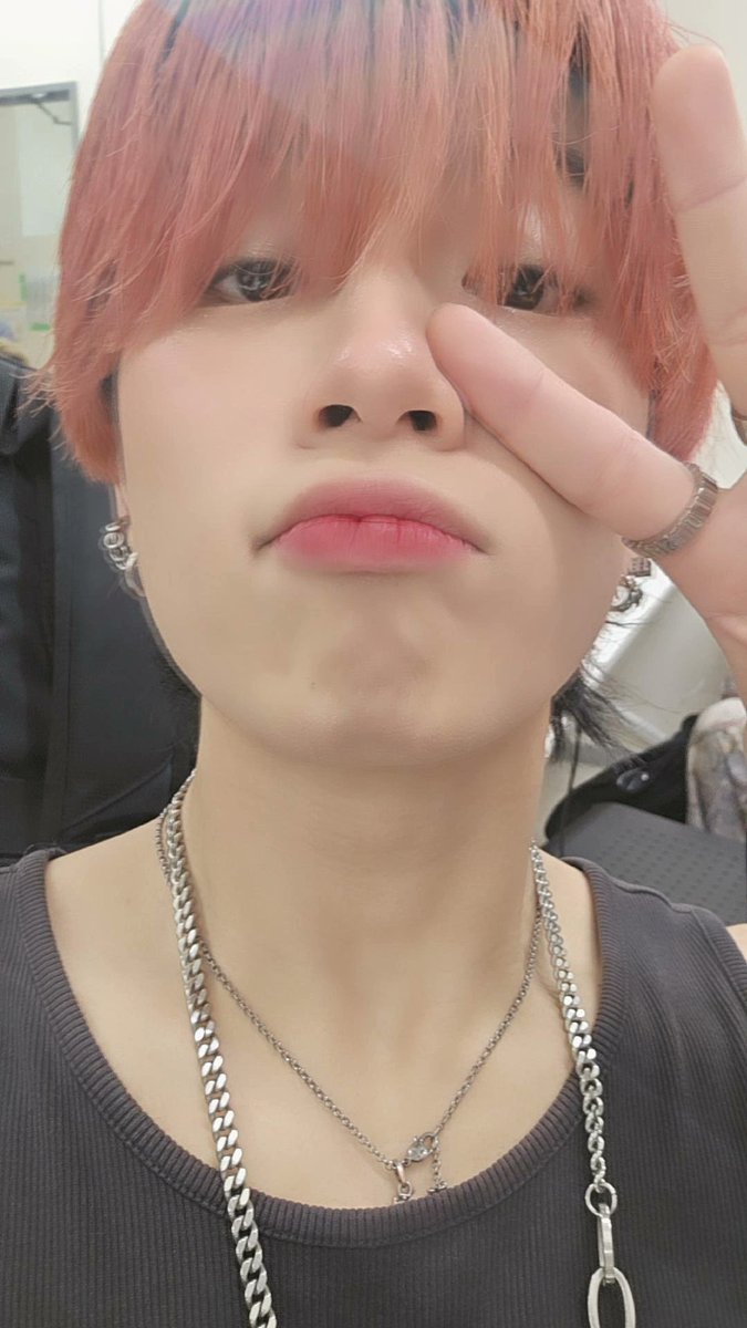 EK / えいこう 【UNIVER23】 tweet media