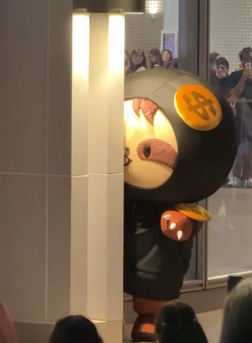 ૮ เก้อเก้อ ა tweet media