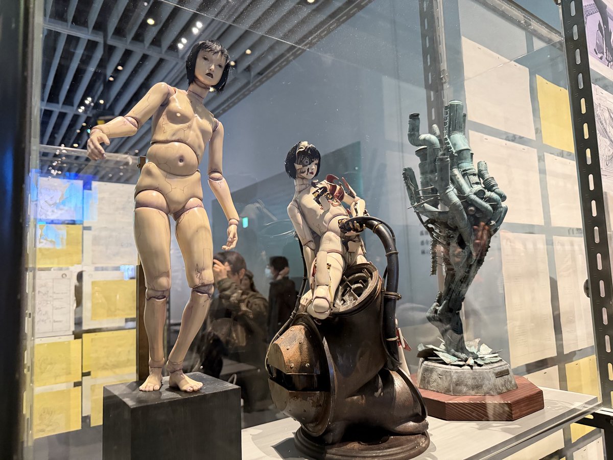 dabeignetbear's tweet photo. The Ghost in the Shell exhibit was pretty good. https://t.co/eegl9cvaOx