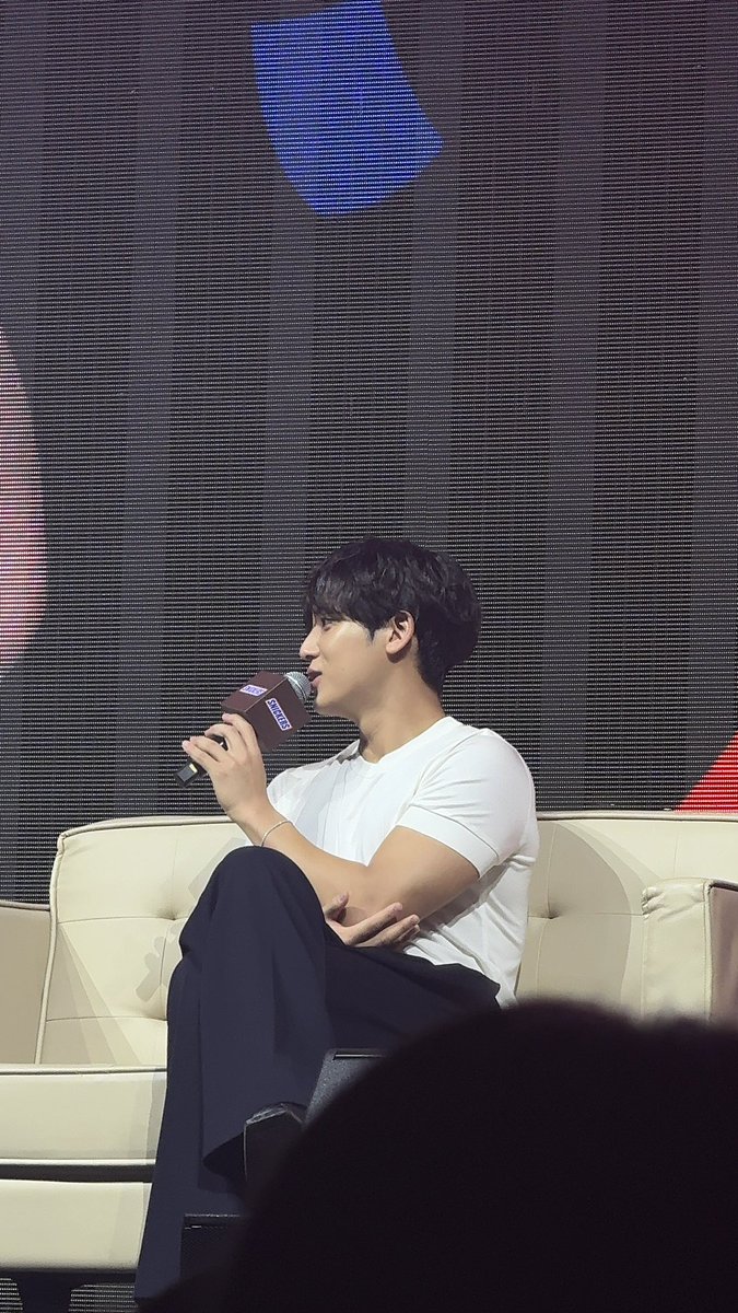 eliteshua's tweet image. katamad na maglagay ng watermark #민규 #MINGYU #SNICKERSwithMINGYU