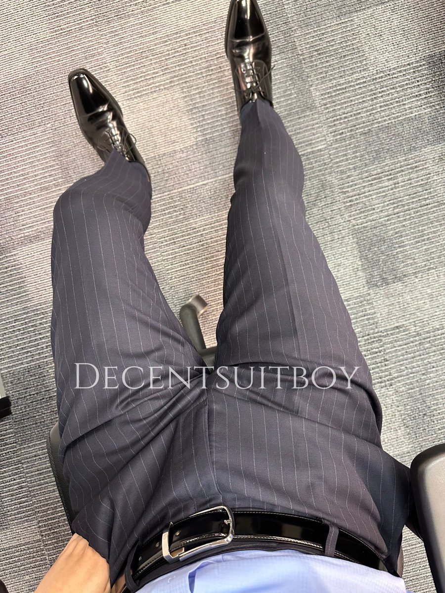 Decentsuitboy tweet media