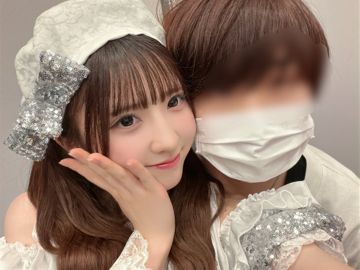 みとこ tweet media