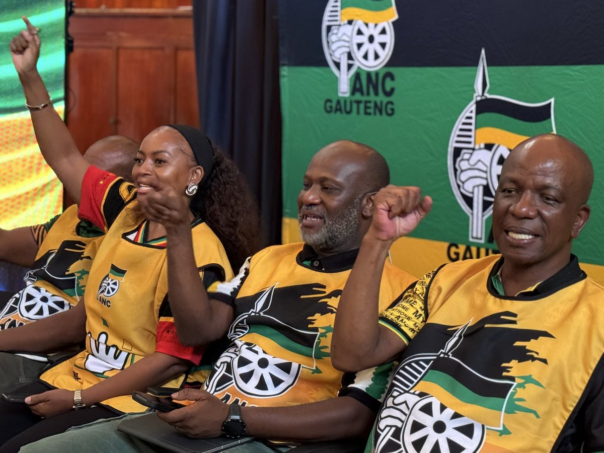GautengANC's tweet image. ANC Gauteng’s Ambassadors and Volunteers Training Programme is underway under the theme, “Knowing Our History to Shape Our Future.” Building informed, committed volunteers to drive renewal, transformation, and service to our communities.
#ANCGPatWork #YearOfDecisiveAction ⚫️🟢🟡