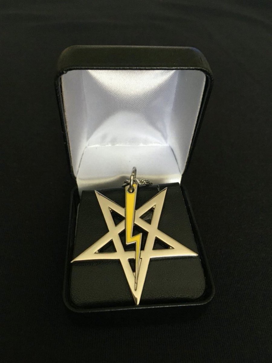 Vasuri 🧐 tweet media