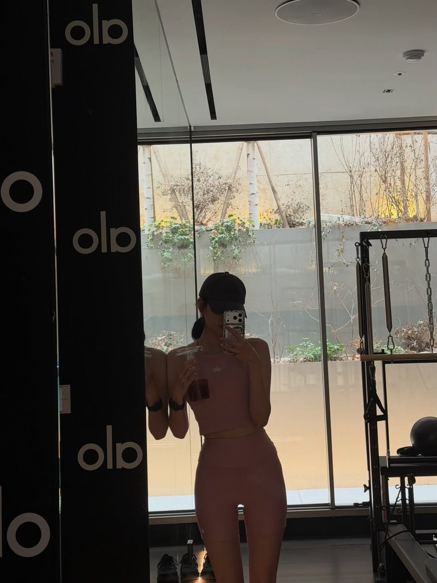 민주저장소 tweet media