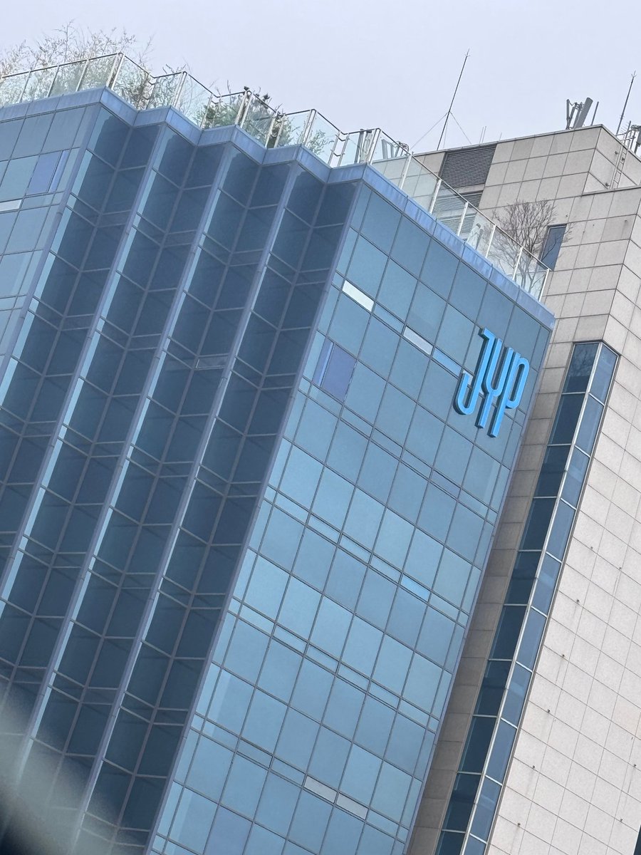 yoyodheabrian!!!🍒🩵🦊 tweet media