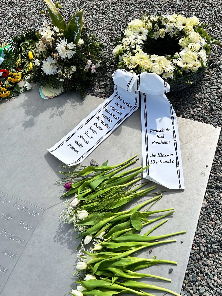 PreislerKa's tweet image. Ehrenschule
Realschule Bad Bentheim👇🏼
#NeverAgain #Buchenwald