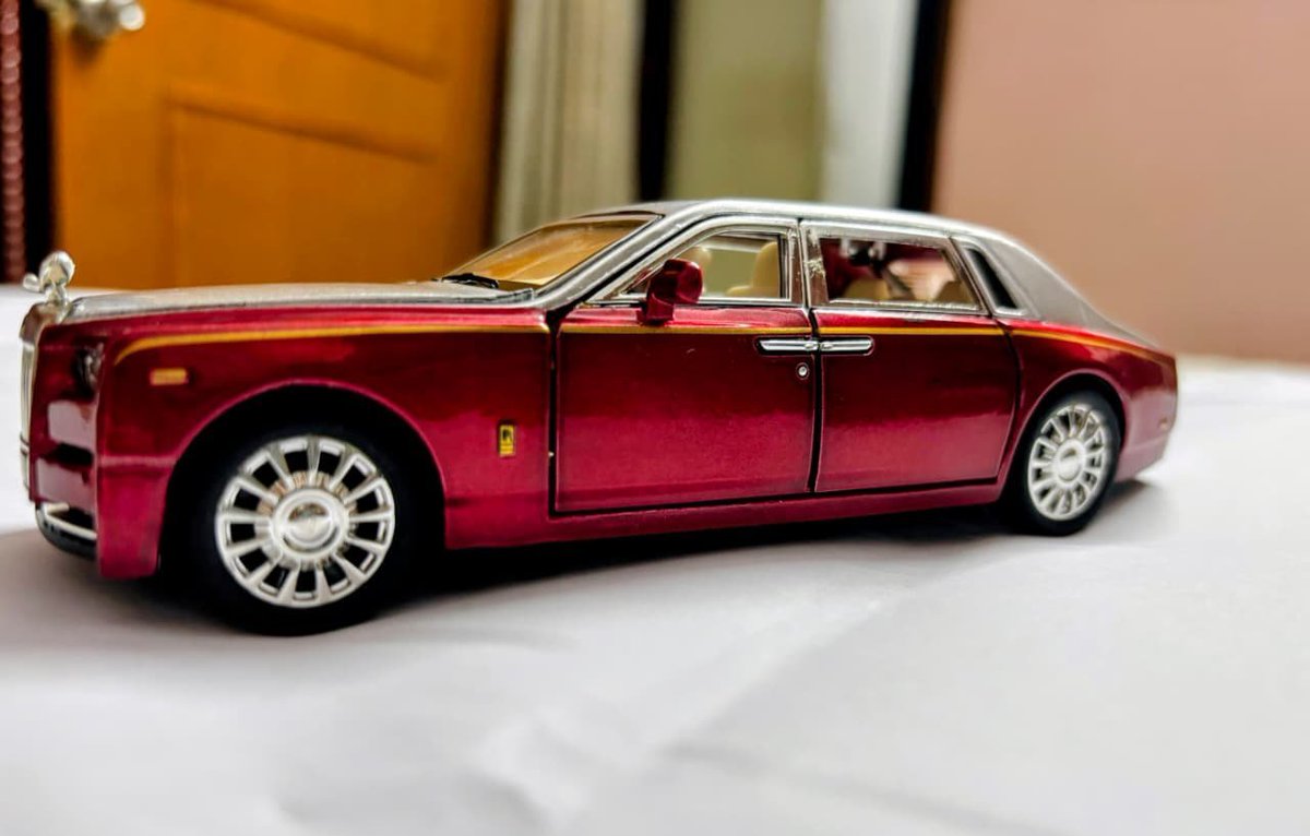 pointperkspicks's tweet image. Gift for kids ! 

Rolls-Royce Phantom Model Car 1:32 – Alloy Metal    

Price: ₹642

Link - amzn.to/4mksnrn
