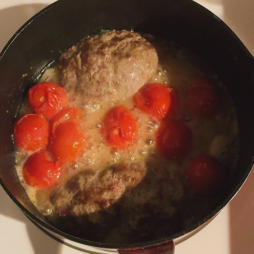 ラムネ tweet media