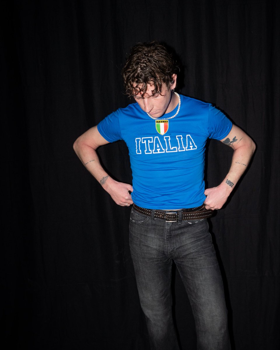 PALE WAVES tweet media