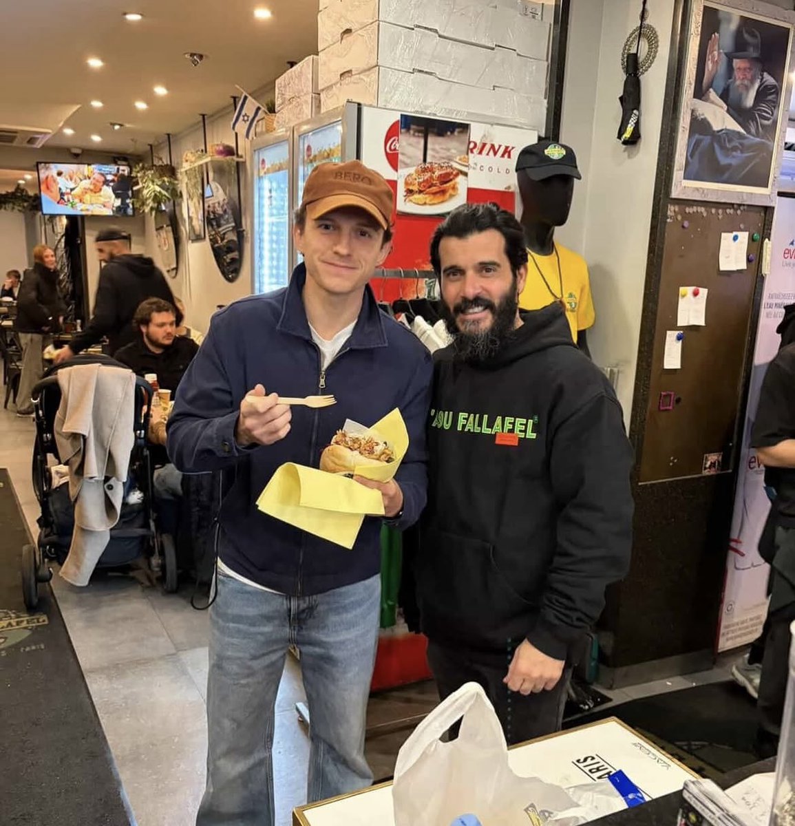 Hen Mazzig tweet media