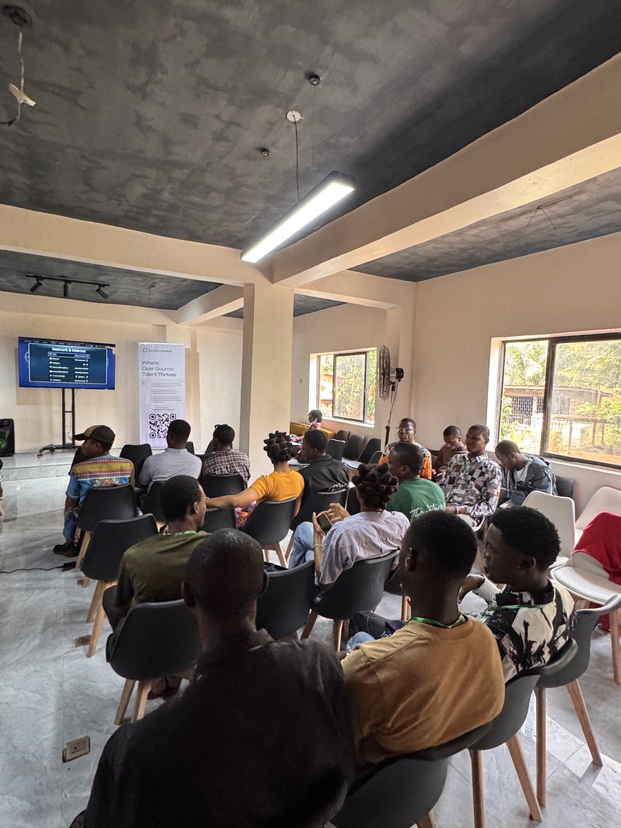 The Block Hive tweet media