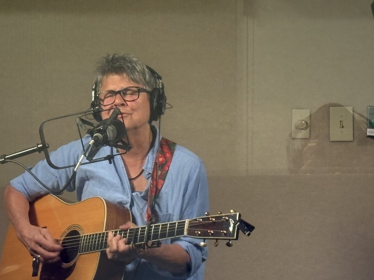 WHRO Public Media tweet media