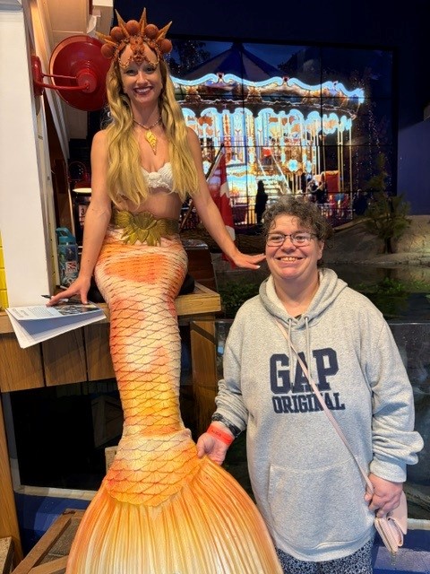 Girls’ day fun! 💕 The Crescent Community Participation Supports ladies enjoyed lunch and a visit to the Aquatarium in Brockville, complete with mermaid photos.🧜‍♀️✨ #GirlsDay #Brockville #MakingMemories