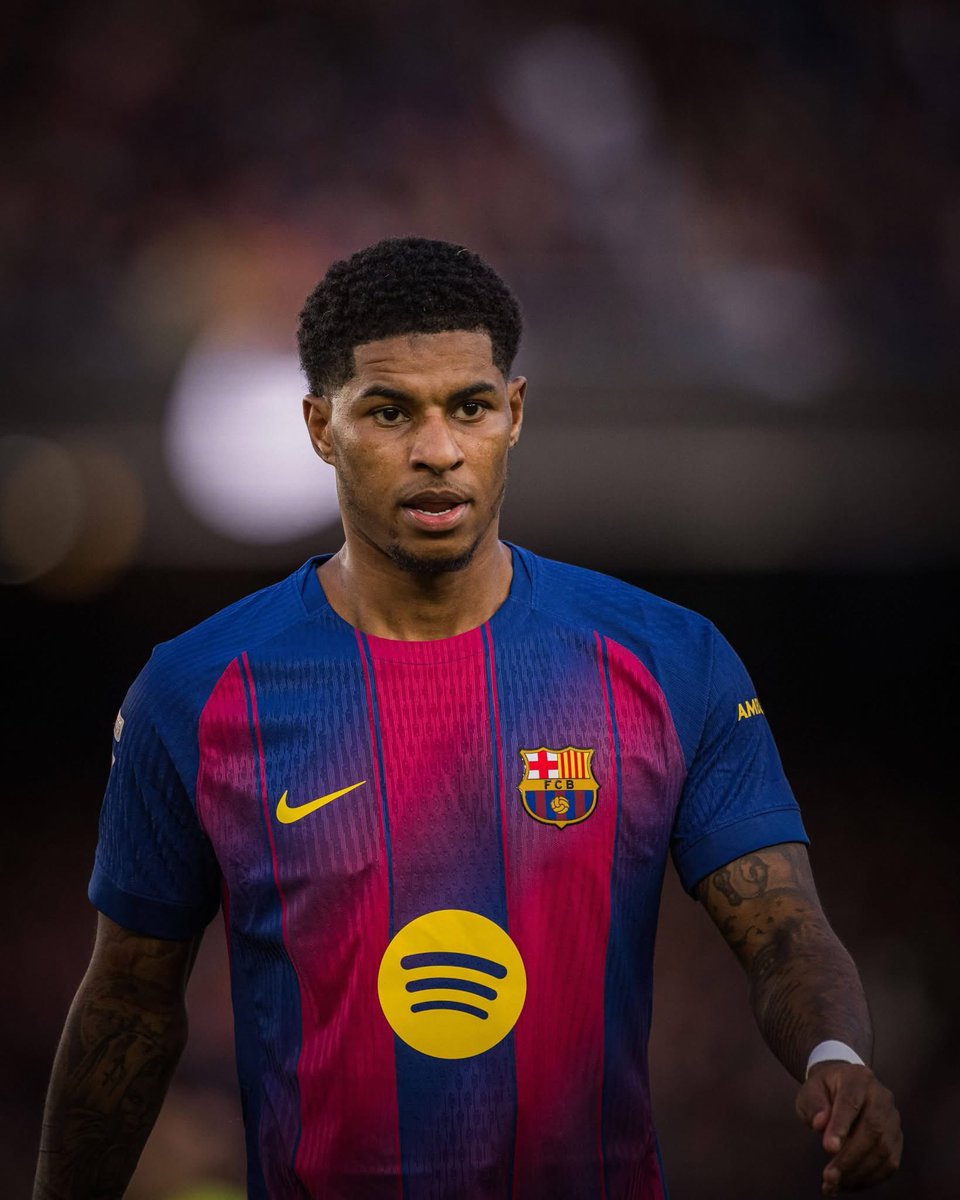 Cyril💙❤️ tweet media