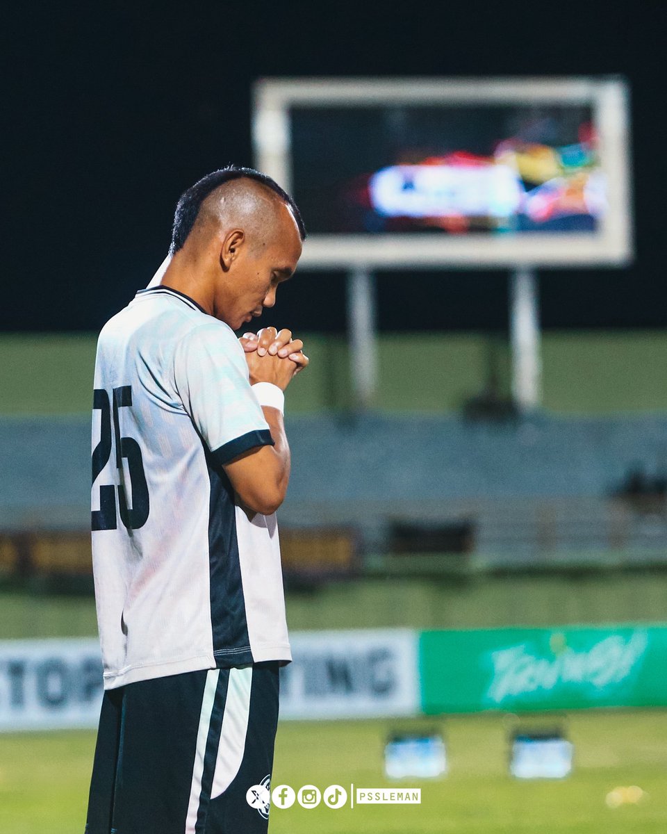 PSSleman's tweet image. Panaskan kaki jelang laga malam ini.🔥

#PSS #COSE #PSSday #BaritoVsPSS