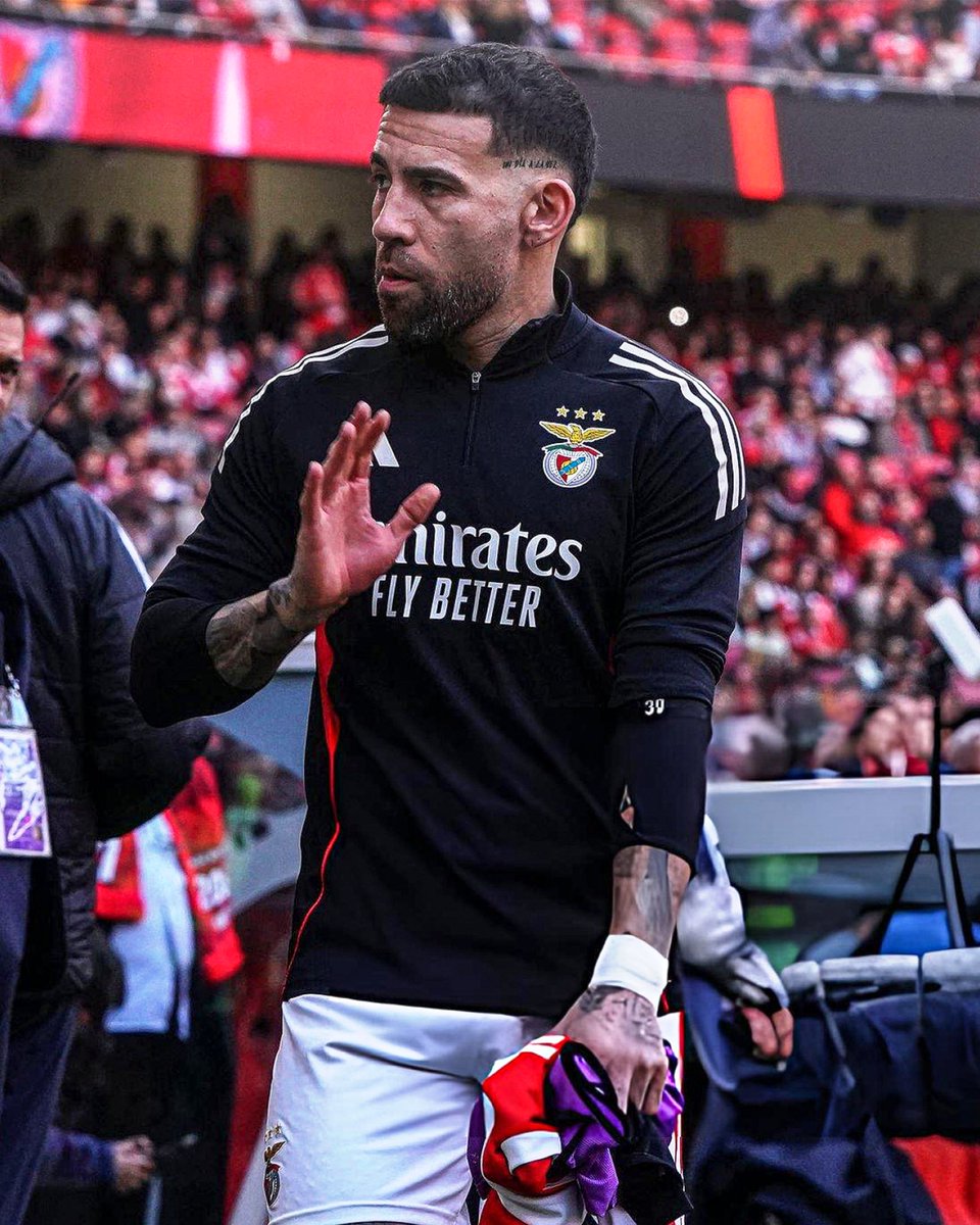 PLUS Benfica tweet media