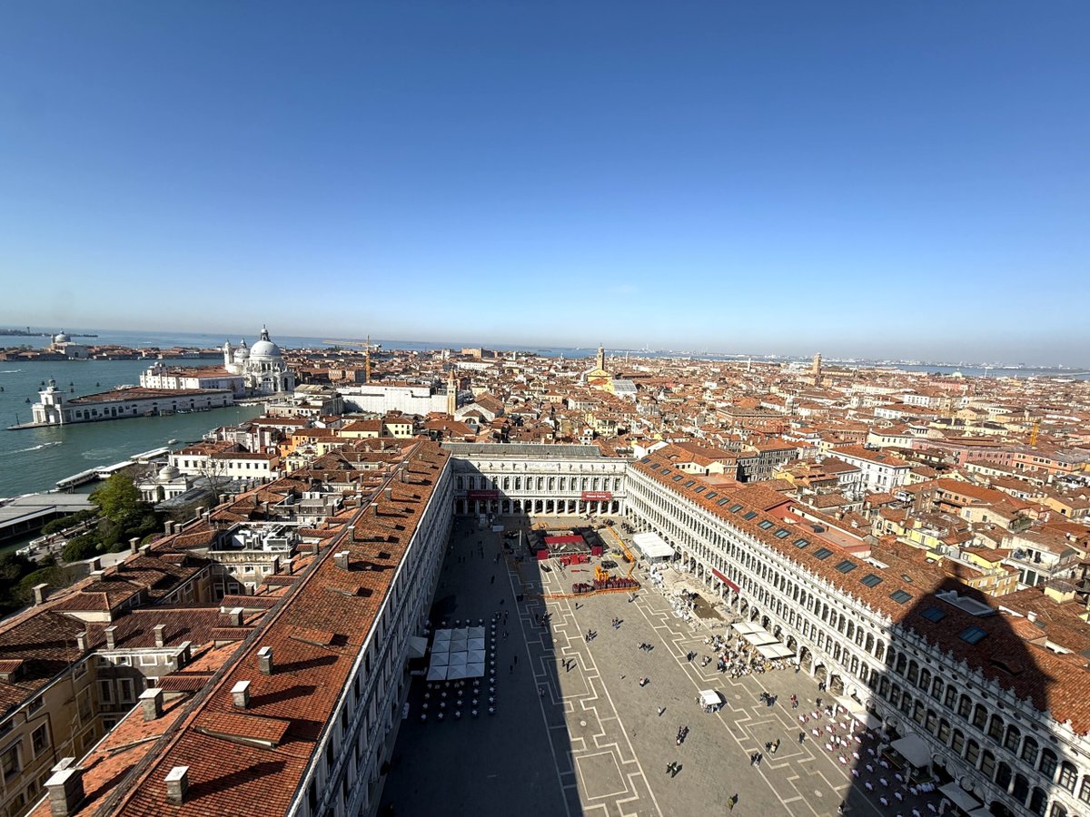 turningleftfor's tweet image. STAY REVIEW: Affordable Luxury in Venice – A Brilliant Hotel Alternative dlvr.it/TRzhxm #Reviews #luxury