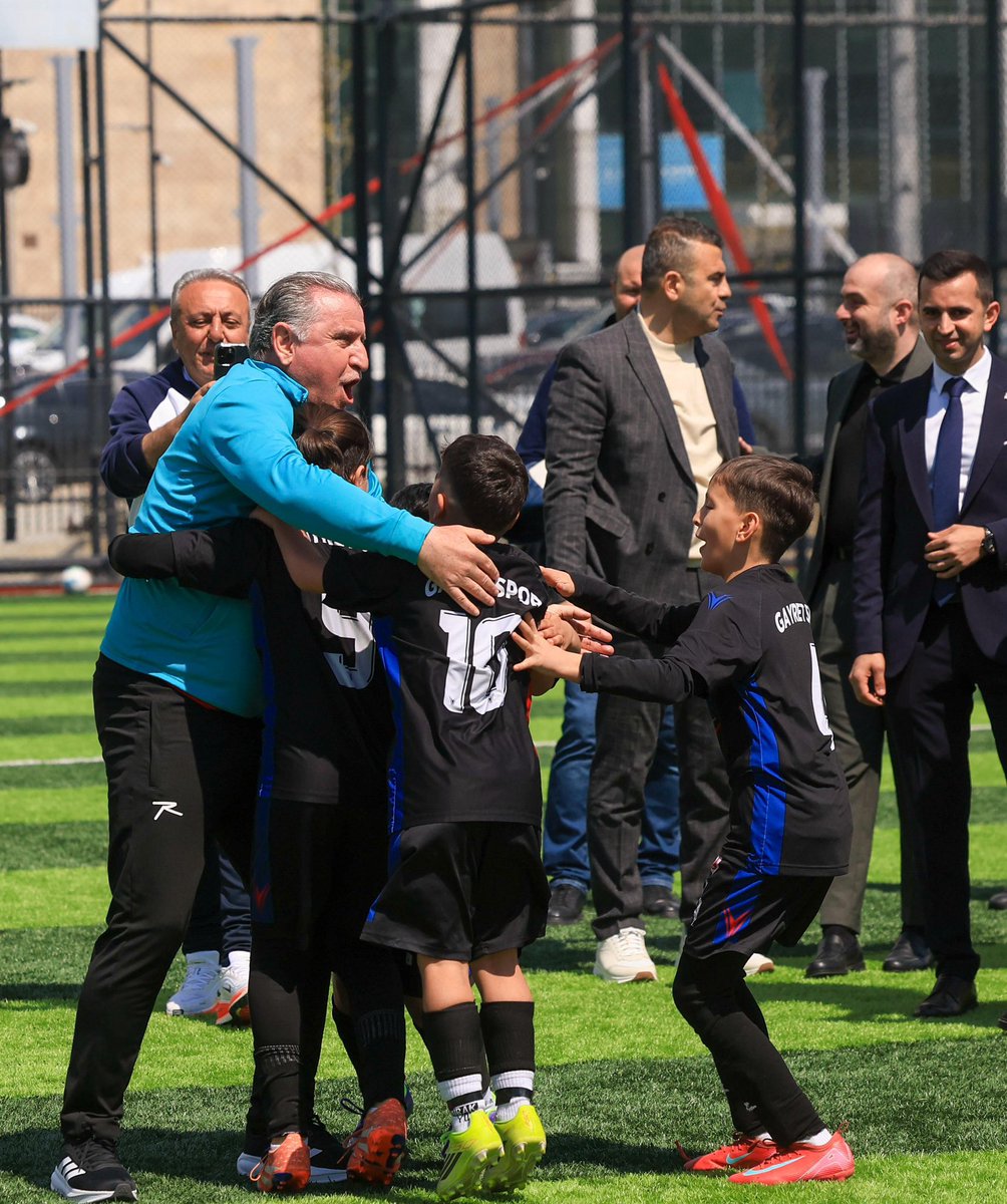 Dr. Osman Aşkın Bak tweet media