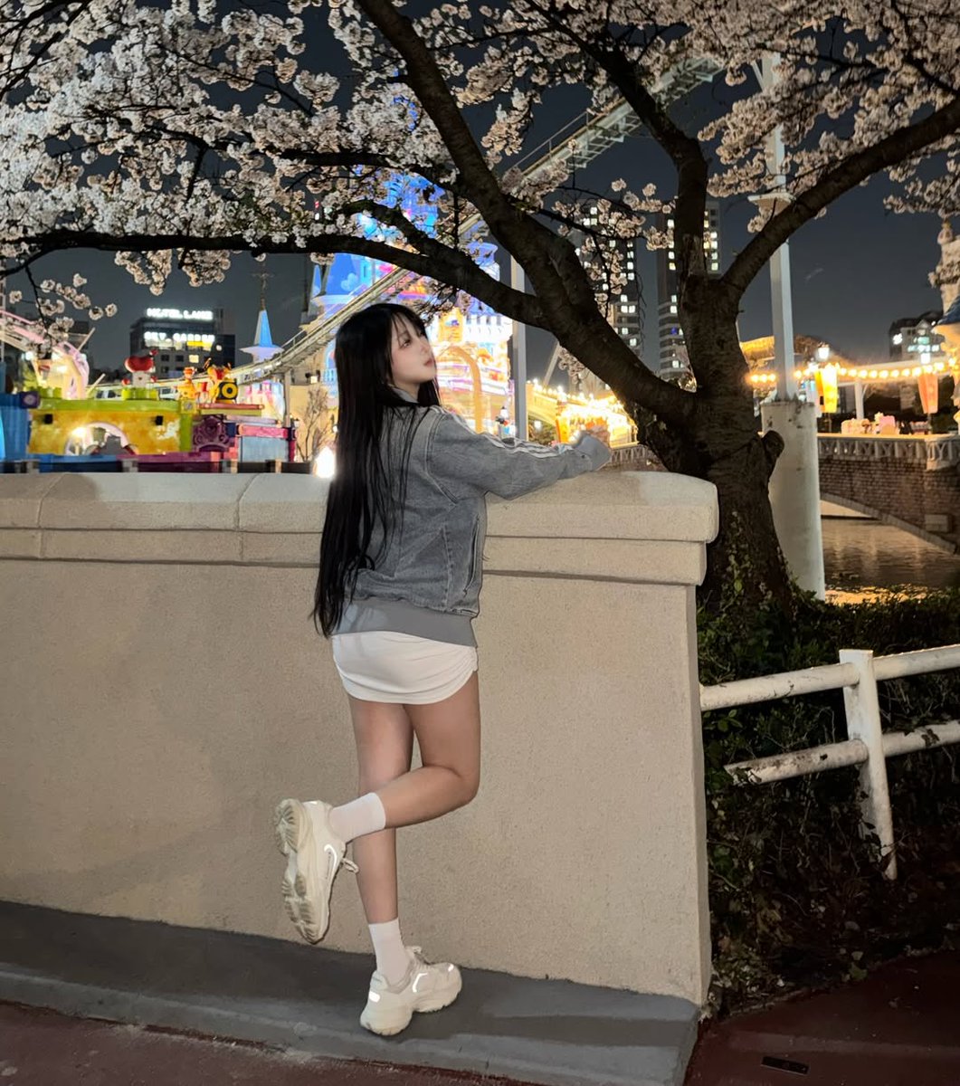 별이 tweet media