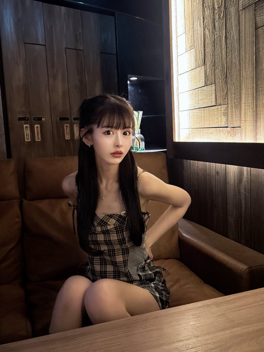 梅原エレナ tweet media