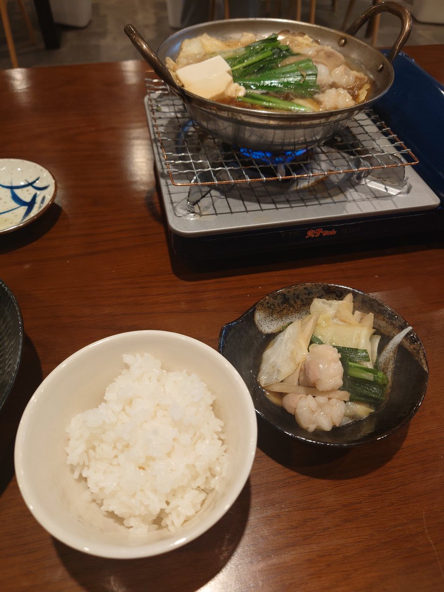 グミ（負け組の人） tweet media