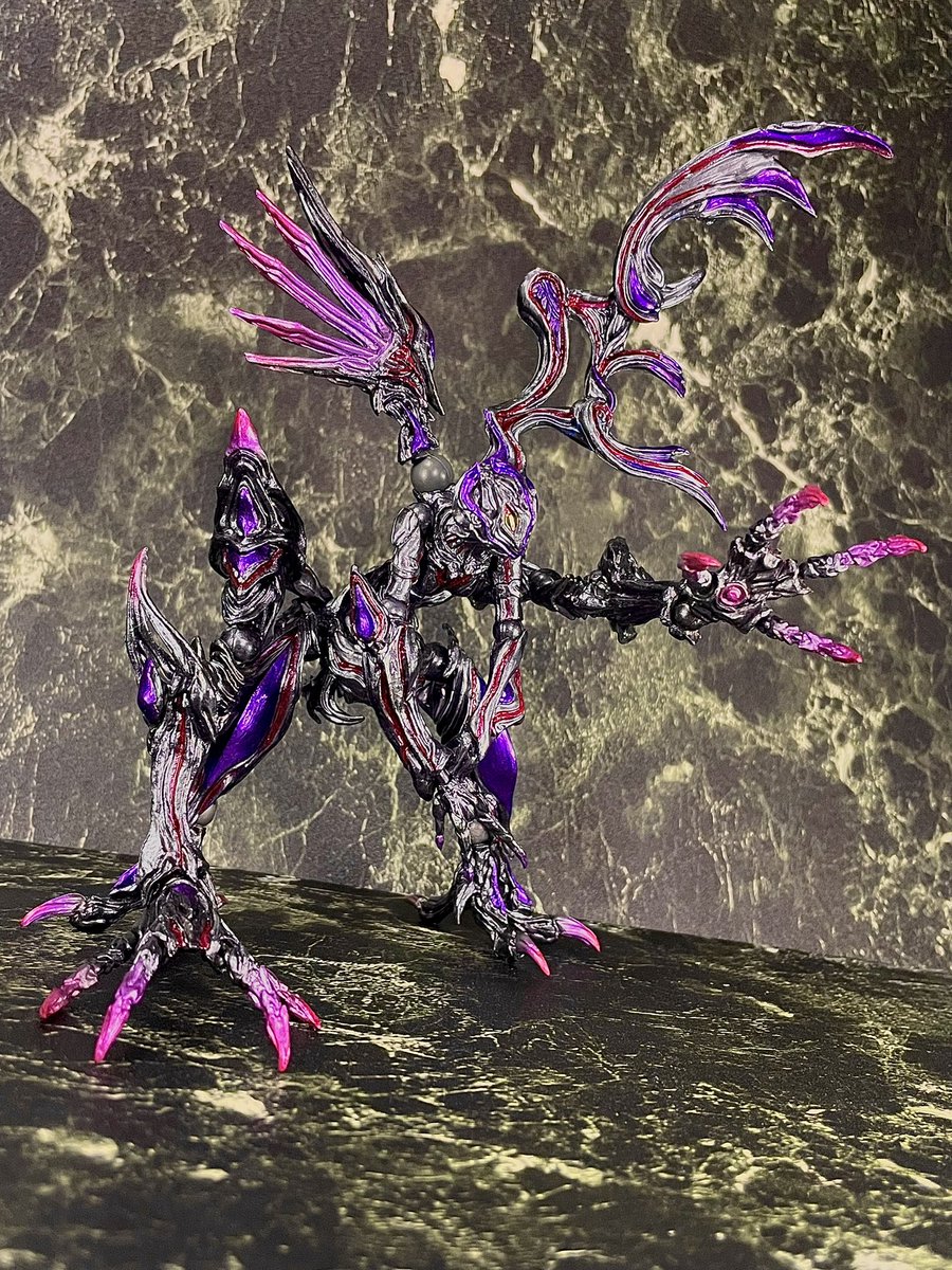 和_創作日和 tweet media