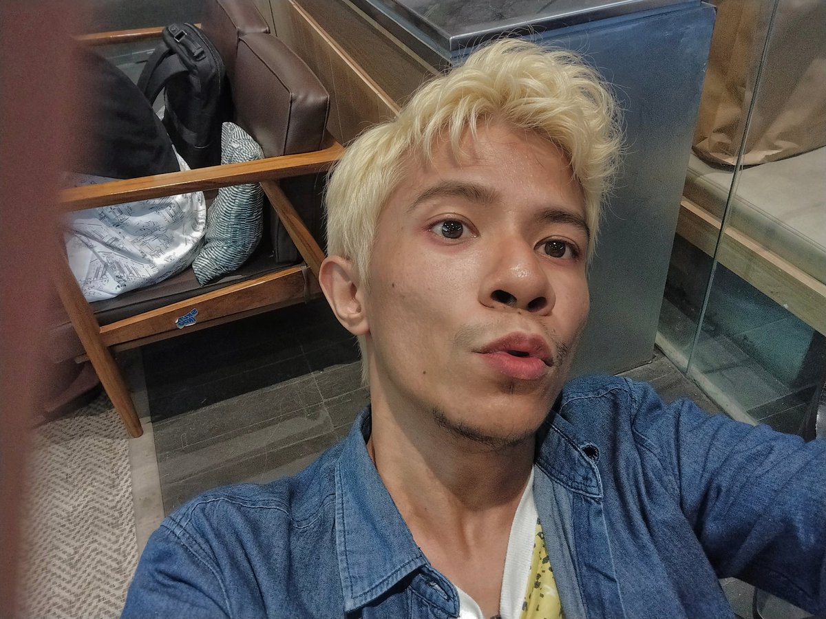 𝑷𝒂𝒎𝒖𝒏𝒈𝒌𝒂𝒔 ⛵ 18 April: Mahalini ke SBY tweet media