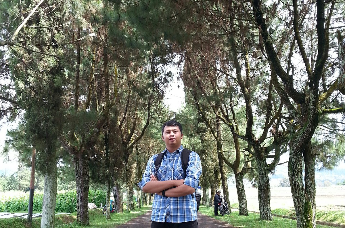 waloeyo__'s tweet photo. @radenrauf nyari yg mau gereja bareng aja dulu sekitaran Lampung Utara , siapa tau kan bisa sampe ke altar ��😁
#LoveStory https://t.co/SanU5KJSNi