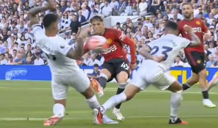 abentesh's tweet photo. Michel Oliver didn't give a penalty for this cause apparently the ball was "too close to react" for Romero. But the Christe one wasn't "too close"? https://t.co/uQVdWGebBN