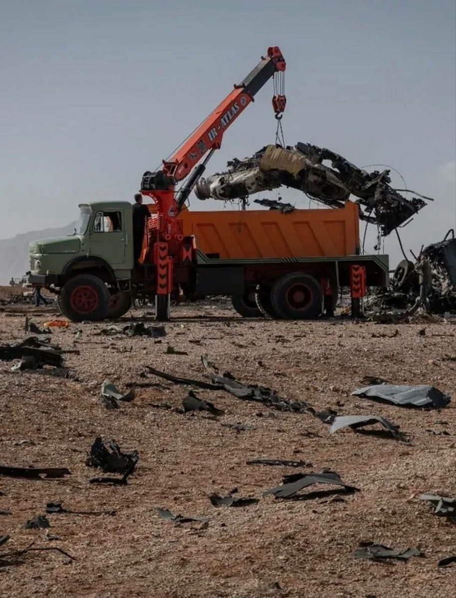 md_bappy78745's tweet photo. 🚨🇮🇷🇺🇸 BREAKING: Images have been released from the cleanup site of the failed U.S. Special Operations uranium heist in Isfahan, Iran https://t.co/DarPyVkJZU