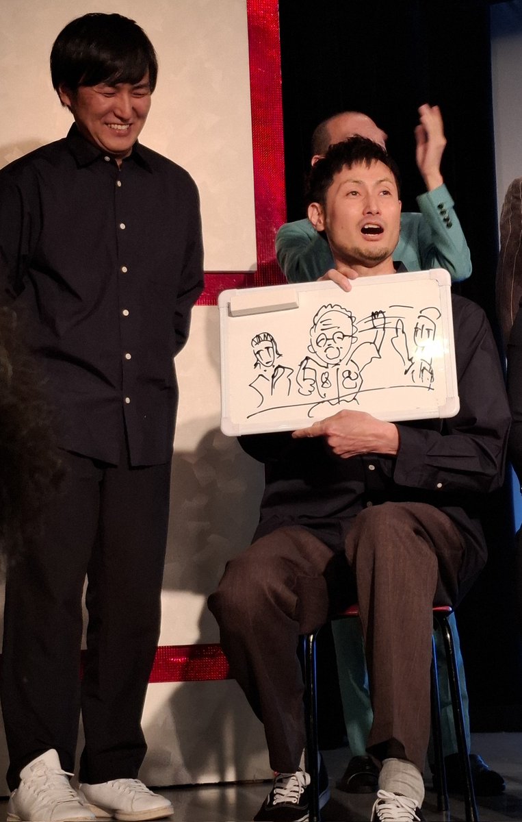 owarai_love1's tweet image. 【HEAD】観に行って来ました🤗
#トイレトレーニング の出囃子、コンビ名スクリーン良かったし、ネタめっちゃくちゃ面白くって最高～🤣🤣🤣
コーナーも面白かったなぁ🤣🤣🤣
2位おめでとう🎉💞
来月も全力応援行くね(ｏ^-^)尸
楽しい時間をありがとう🥳

#HEAD
#松竹ヘッド
#ふじいもやし
#ソエジマ隊員