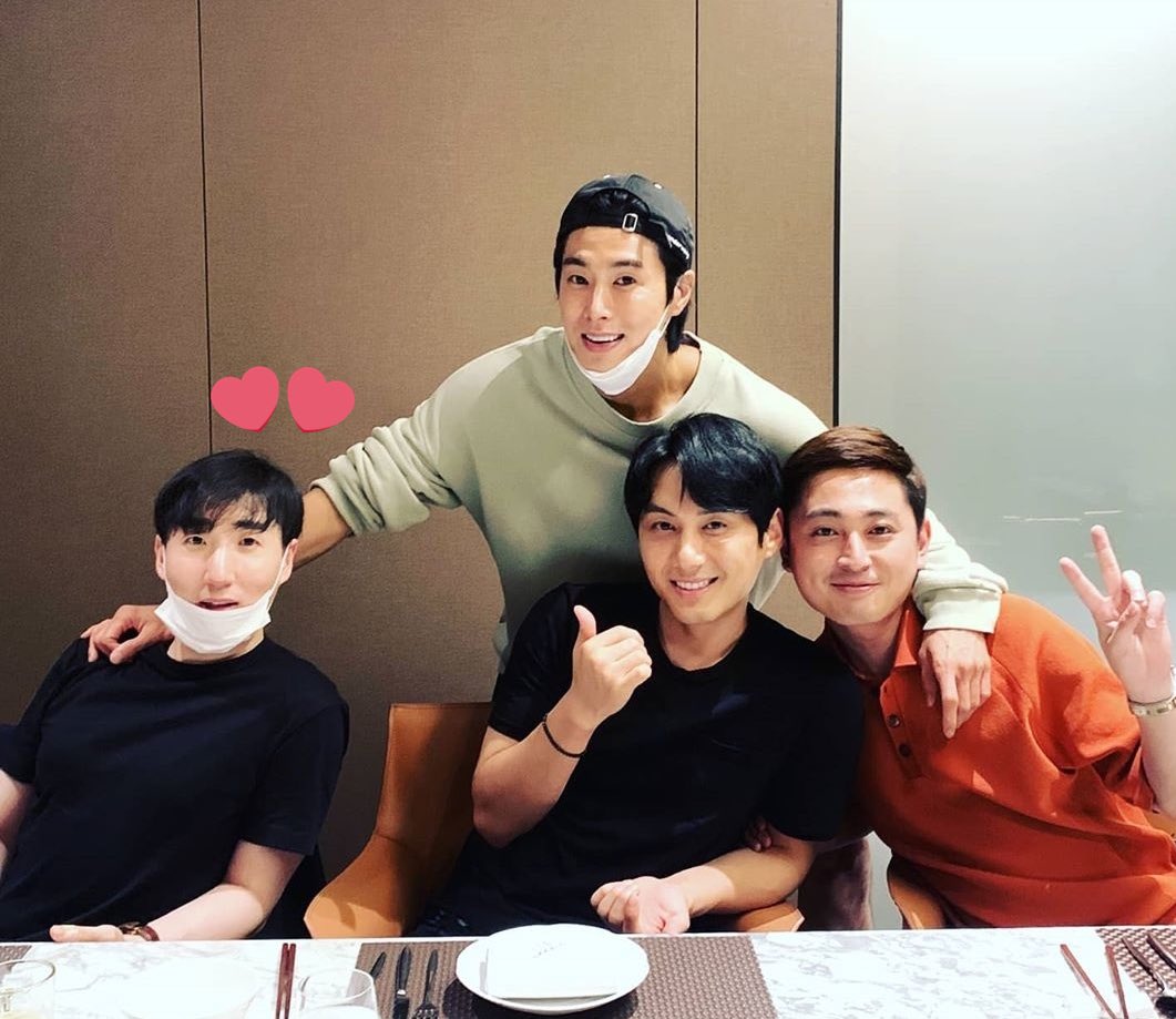 유노윤호 결혼식 참석 관련 게시물에 포함된 이미지