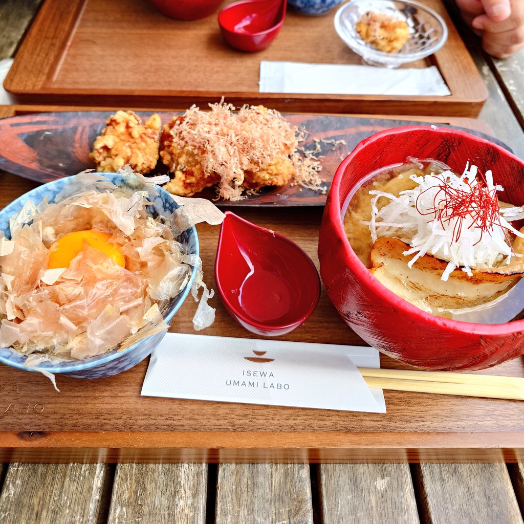 qizi812's tweet image. 本日は三重のVISONまでドライブ。色々美味しいもの食べまくって、パンに野菜や松坂牛も買って帰宅。広いから歩きまくるのでいい運動😆天気も良く気持ち良かったです✨
#VISON
#削節本舗伊勢和
#ConfitureH