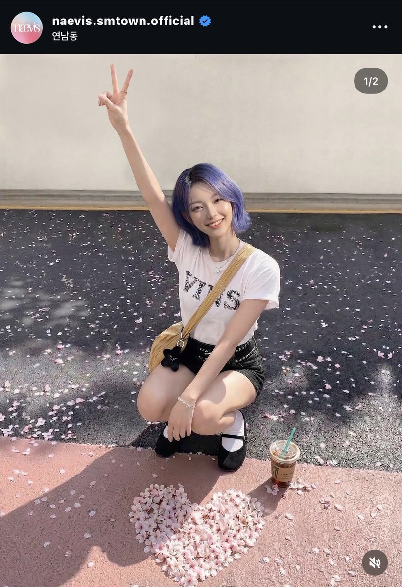 iz 🪽🍀 tweet media