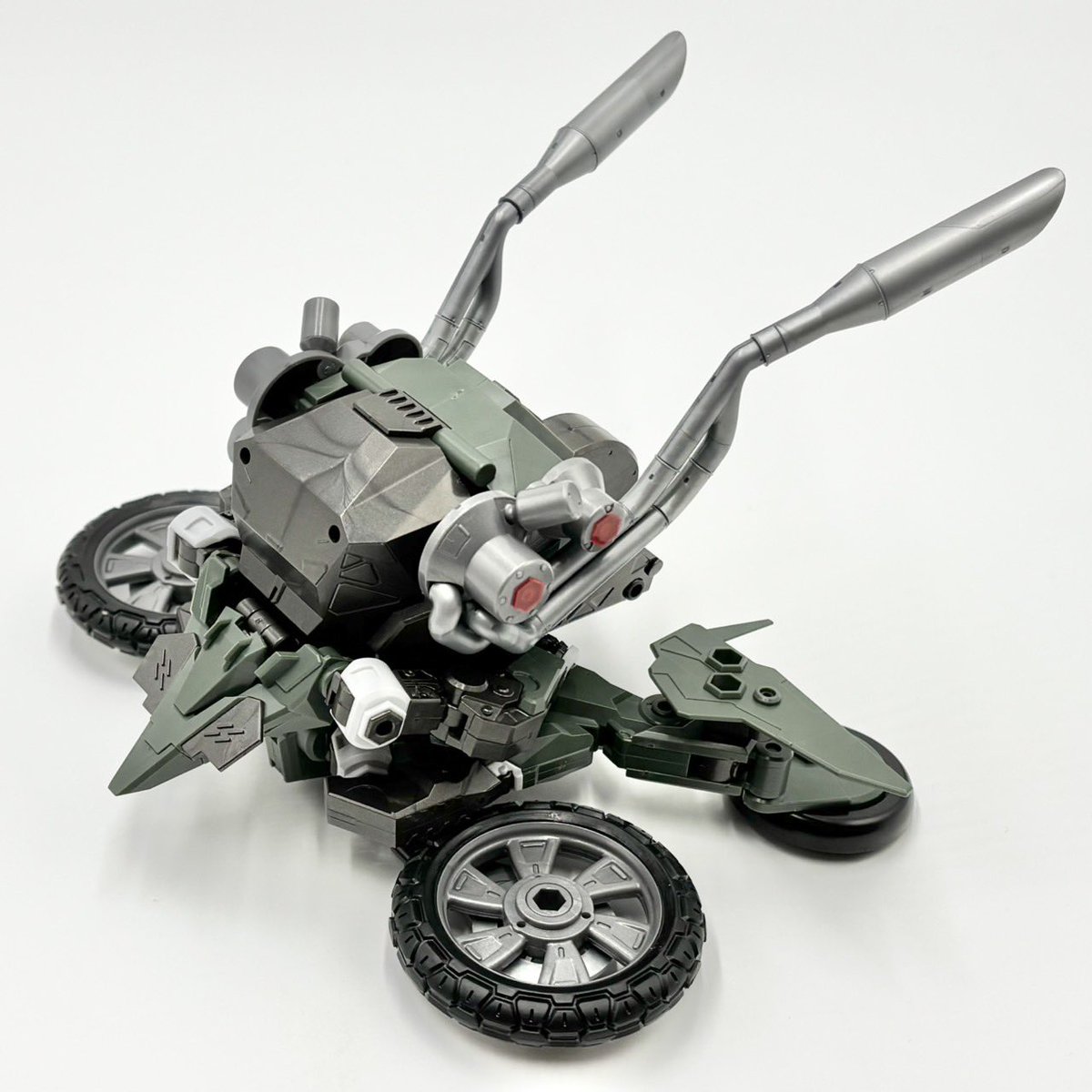 退屈と惰性と tweet media