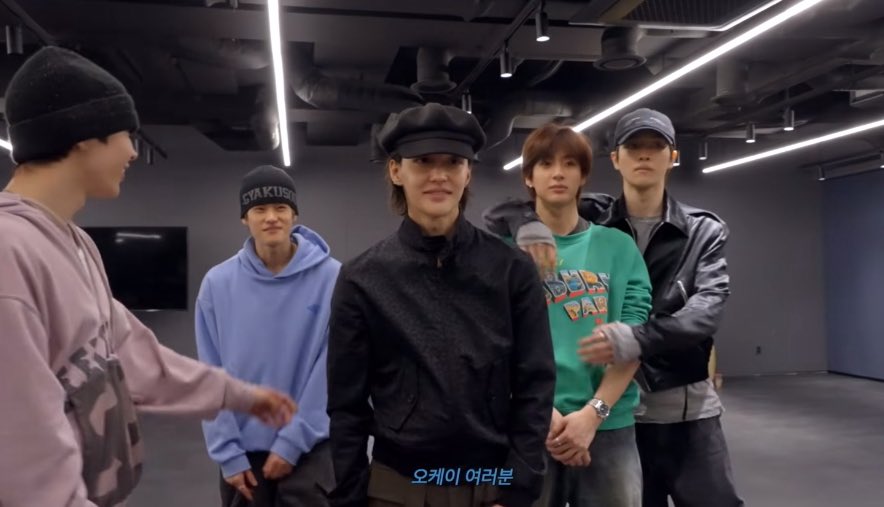 근대 소희랑타로도맞춰입고온거가튼데 ?
우연일까....................