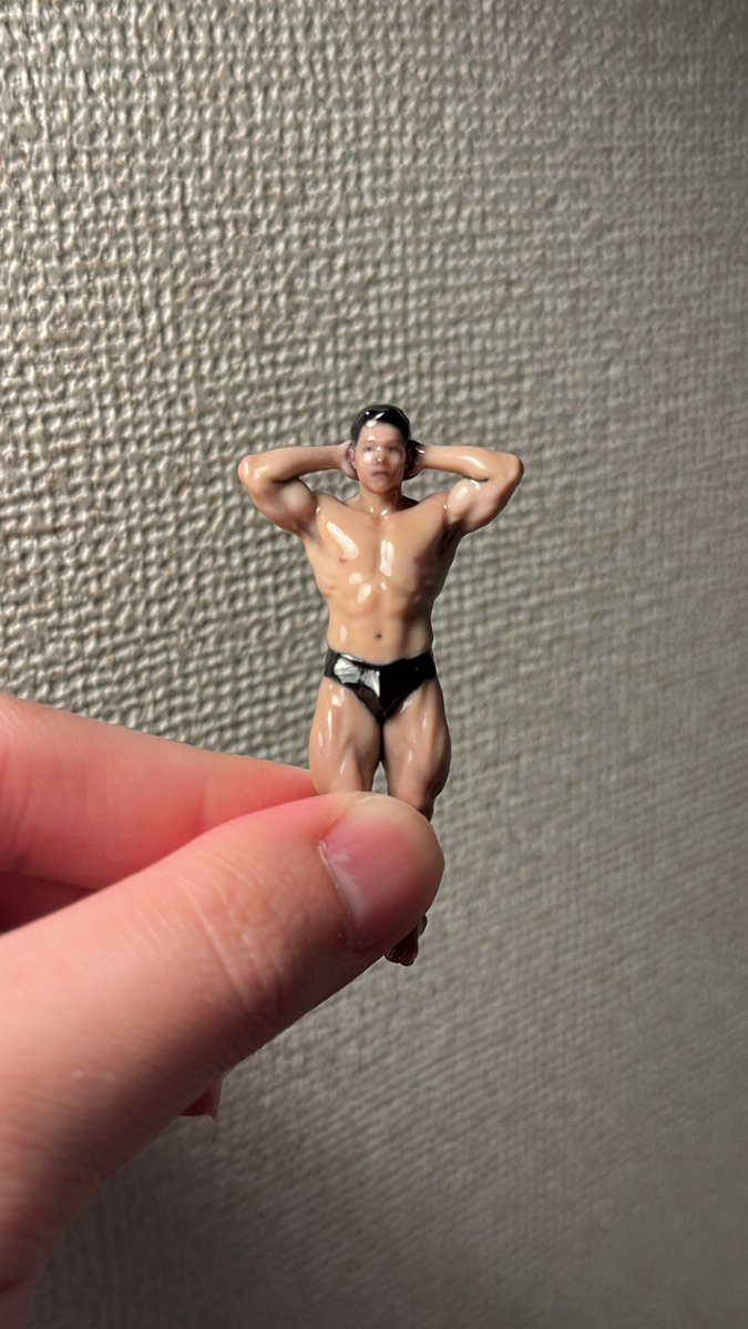 ランド tweet media