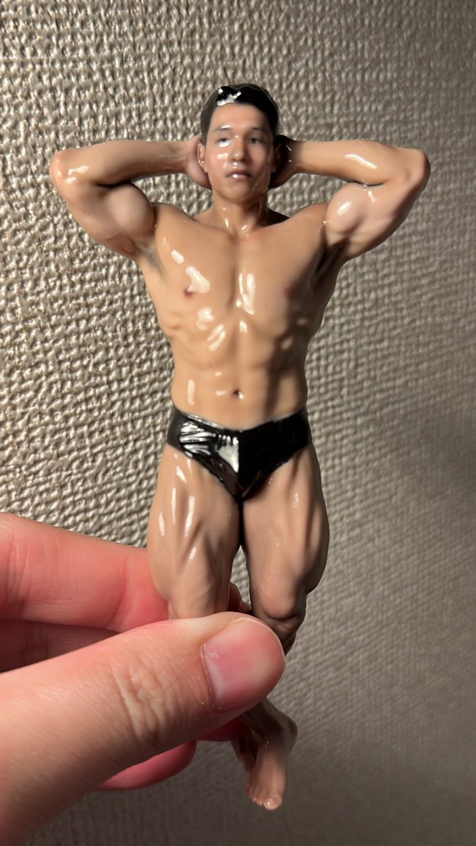 ランド tweet media