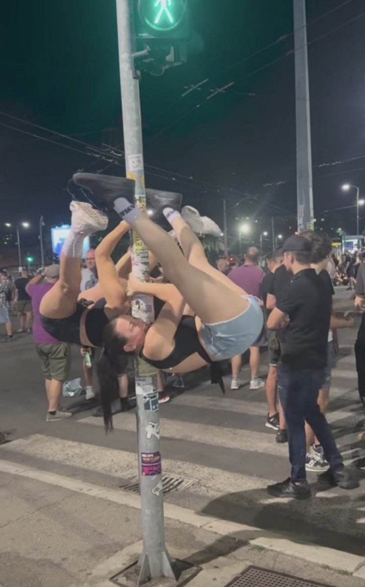 Катарина Стевановић tweet media