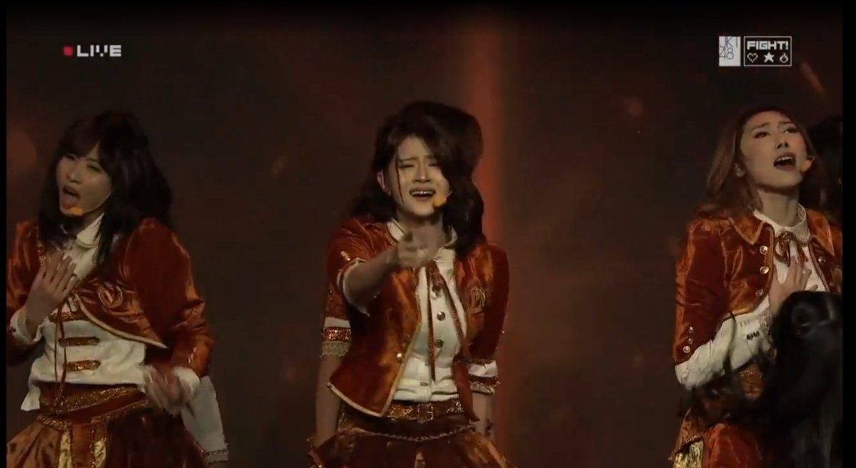 hilmy_ii's tweet image. Suka deh baju barunya ❤️‍🔥
#JKT48Passion #GuePassion #PassiOnFire