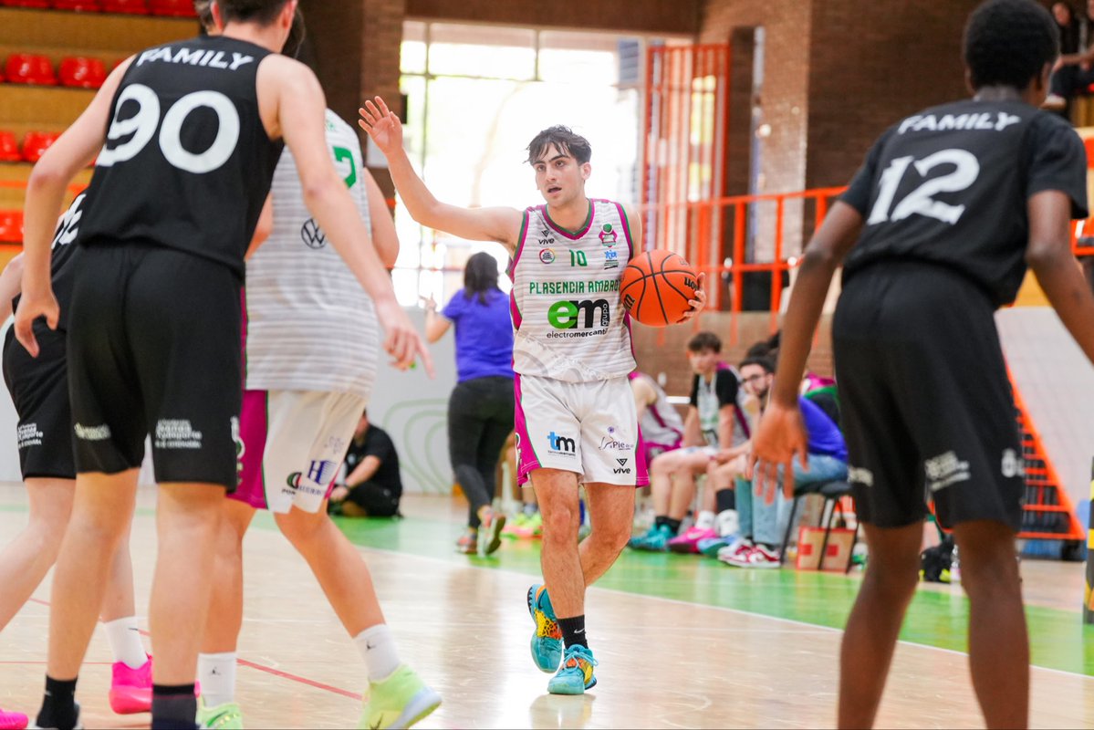 Federación Extremeña de Baloncesto tweet media