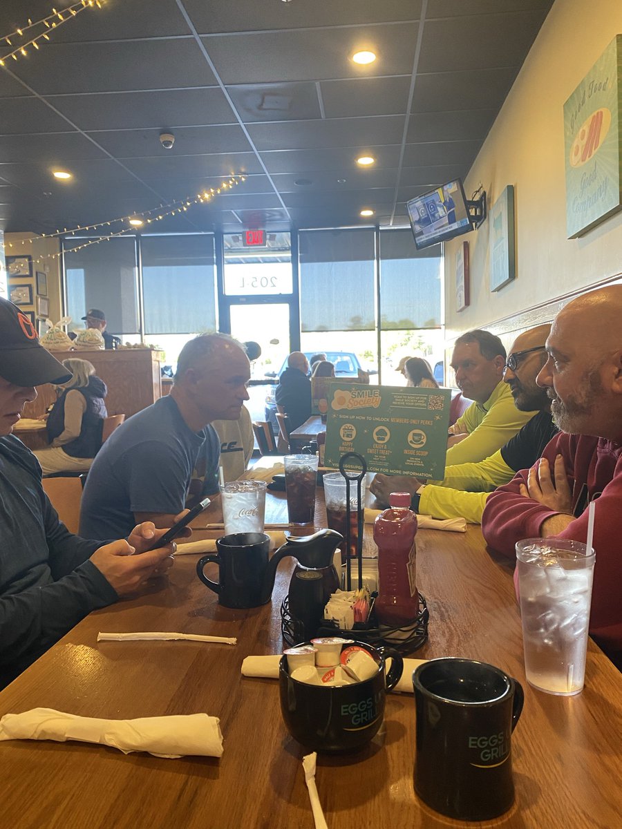 AaronGamecocks's tweet photo. Ate @SSpackle ran from radius this Masterful morning. Seven broke the fast @ Otro huevo roto.  Time to Make it a great Saturday @F3Voltron https://t.co/hs4NXXJNaM
