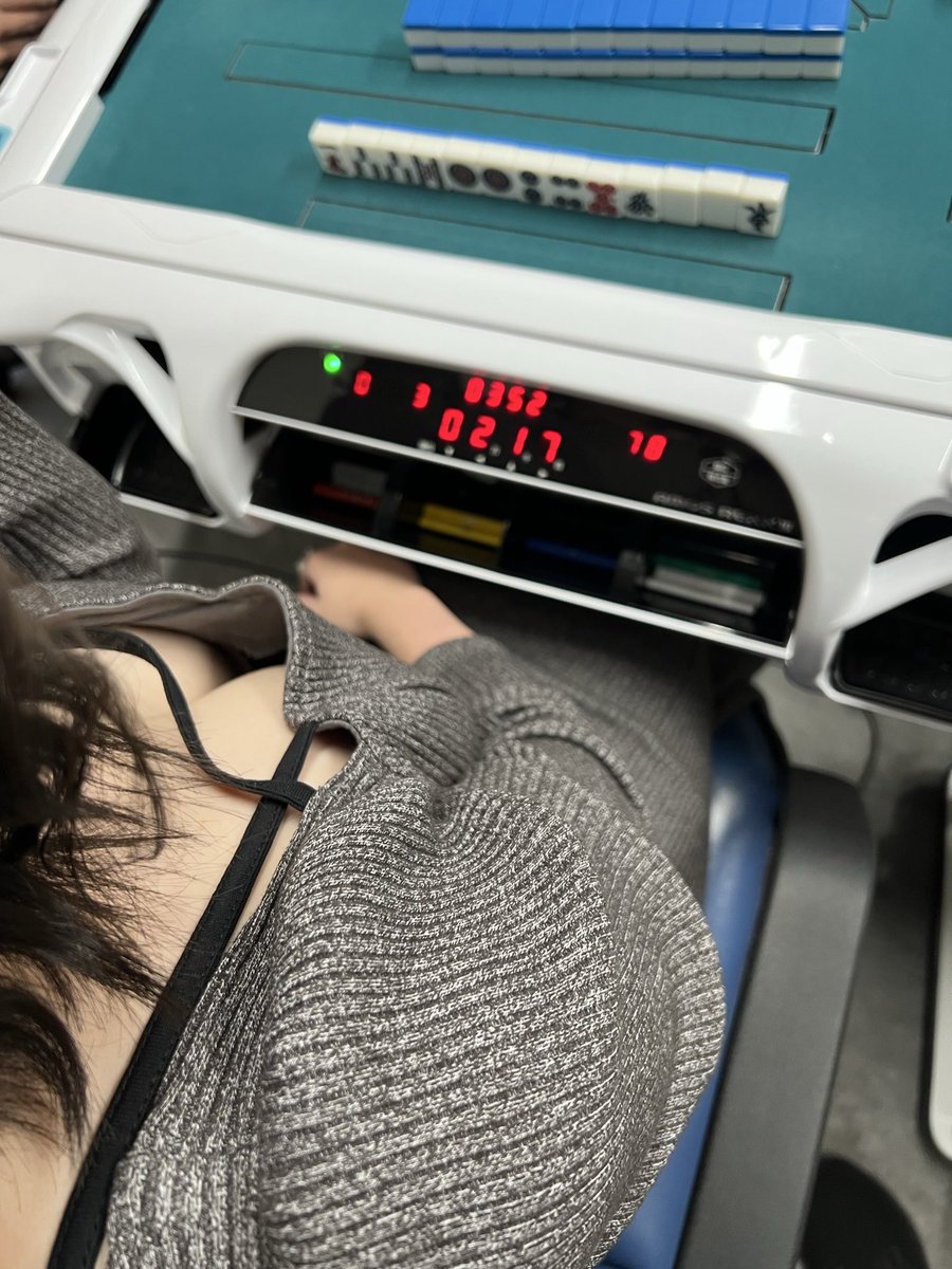 だるま tweet media