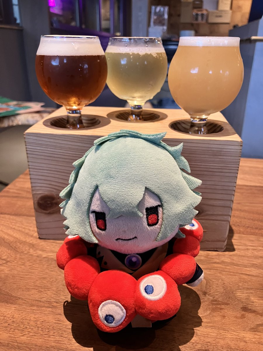corcra_memo's tweet photo. 井波のNAT. BREWさんにも足を運べました。フライトで選んだ3種いずれも好みで、お土産にも缶を買わせていたいただきました。

・#14 HEY HEY HOO（PALE ALE）
・Master Kinko（Sparkling Osmanthus Mead）
・#11 Kusa Kusa no KUSA（Triple IPA） https://t.co/lVtD39vdJQ