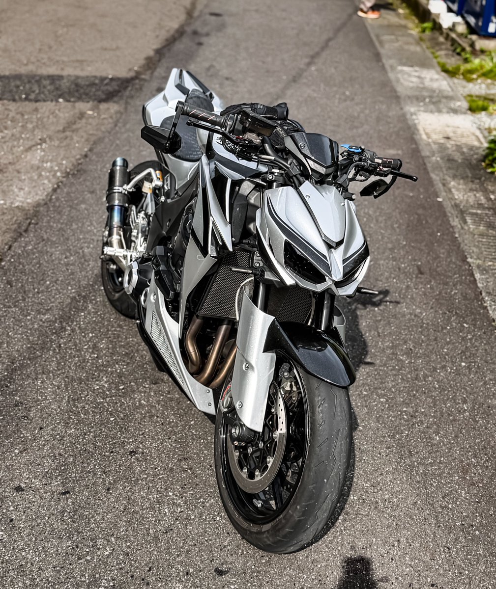 ナオタロ tweet media