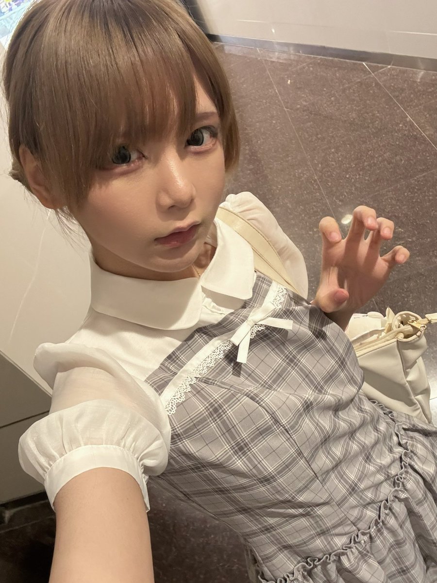 lln1868708's tweet photo. https://t.co/QhOqJNrLqu