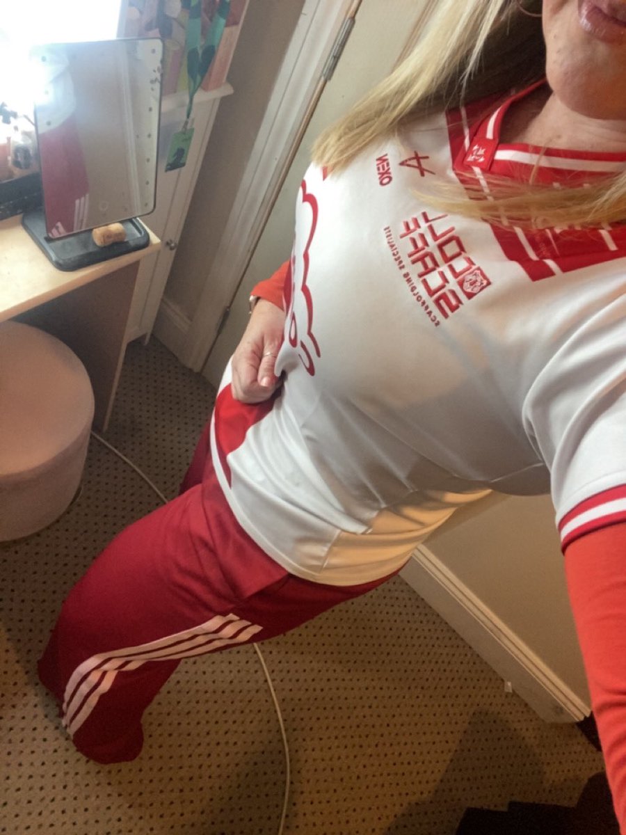 Katie Devlin tweet media