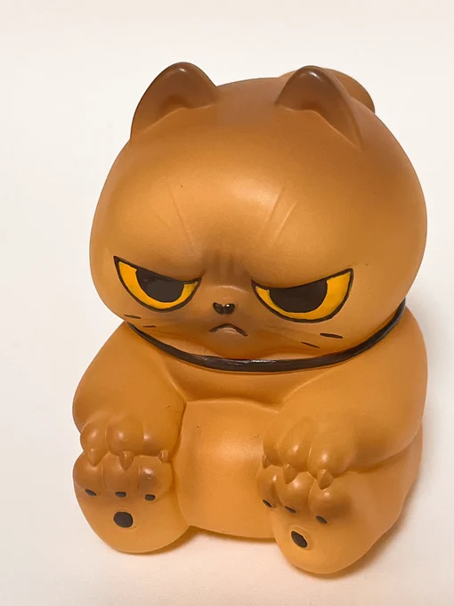 中身はなにかなぁ